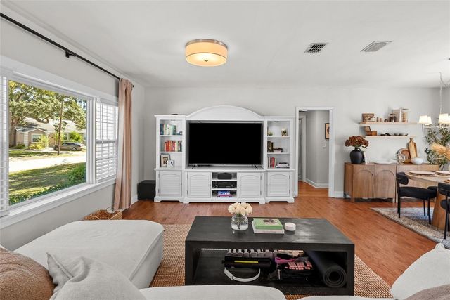 3801 S LYNWOOD AVENUE, Tampa, FL 33611