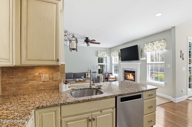 7 Dayna Court, Howell, NJ 07731