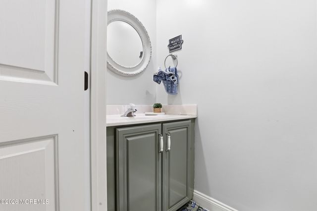 7 Dayna Court, Howell, NJ 07731