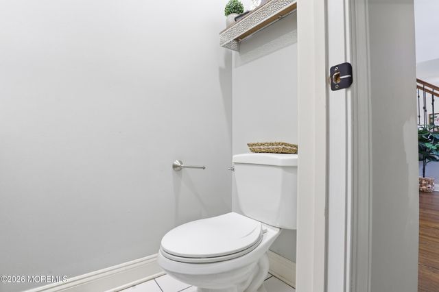 7 Dayna Court, Howell, NJ 07731