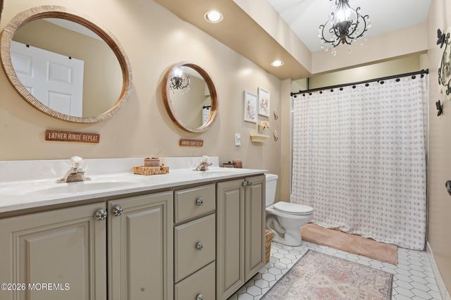 7 Dayna Court, Howell, NJ 07731