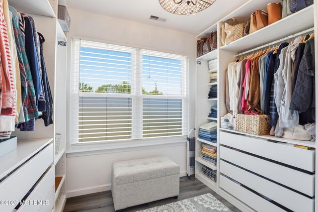 7 Dayna Court, Howell, NJ 07731