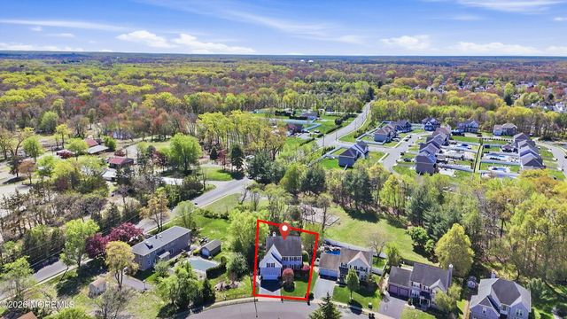 7 Dayna Court, Howell, NJ 07731