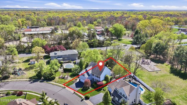 7 Dayna Court, Howell, NJ 07731