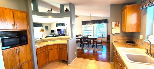 747 W Heritage Loop, Sequim, WA 98382