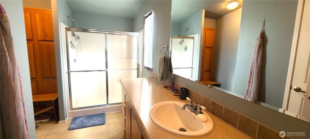 747 W Heritage Loop, Sequim, WA 98382