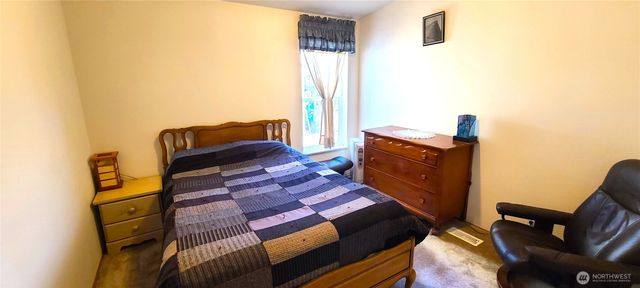 747 W Heritage Loop, Sequim, WA 98382