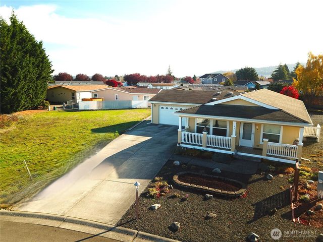 747 W Heritage Loop, Sequim, WA 98382