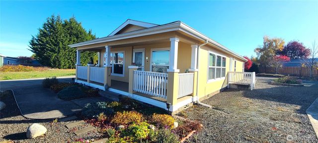 747 W Heritage Loop, Sequim, WA 98382