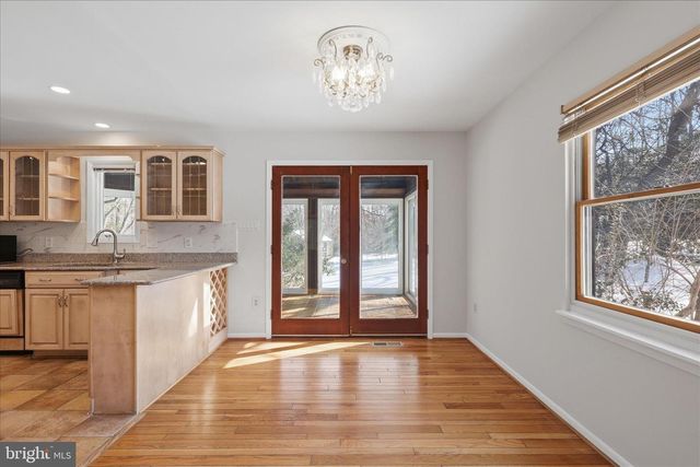 10858 PARCEL CT, Oakton, VA 22124