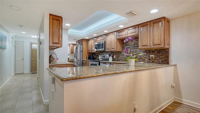 8735 MIDNIGHT PASS ROAD 105B, Sarasota, FL 34242