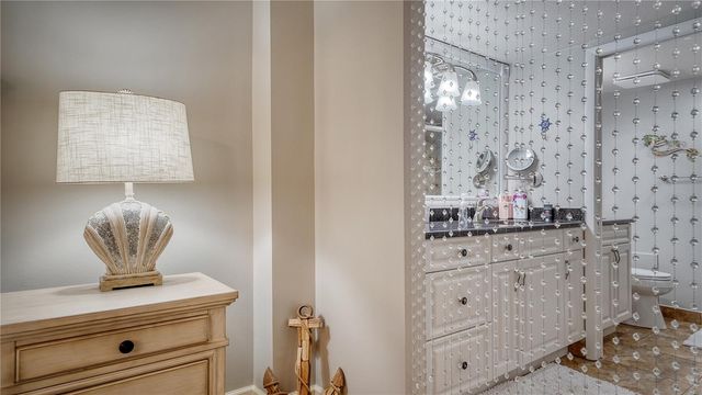 8735 MIDNIGHT PASS ROAD 105B, Sarasota, FL 34242