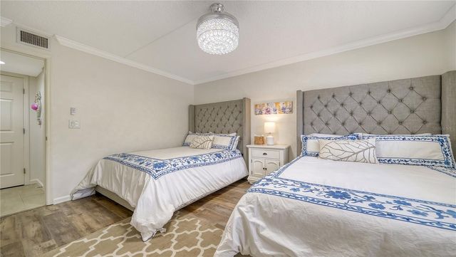 8735 MIDNIGHT PASS ROAD 105B, Sarasota, FL 34242