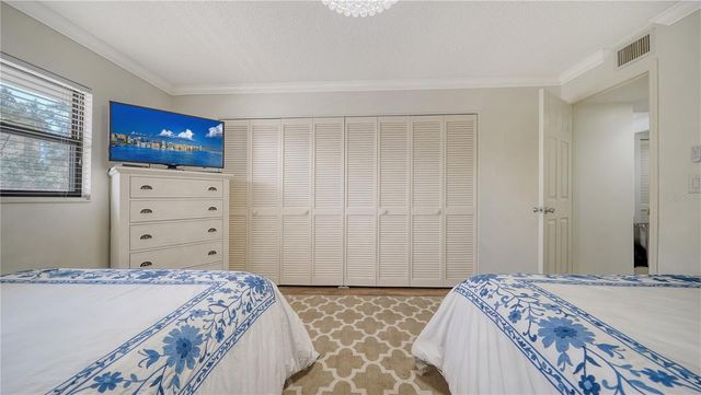 8735 MIDNIGHT PASS ROAD 105B, Sarasota, FL 34242