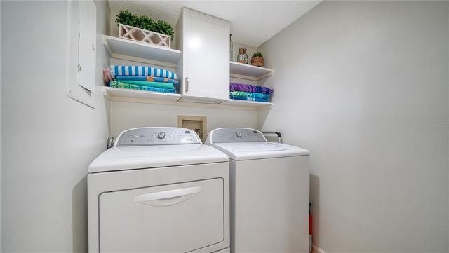 8735 MIDNIGHT PASS ROAD 105B, Sarasota, FL 34242