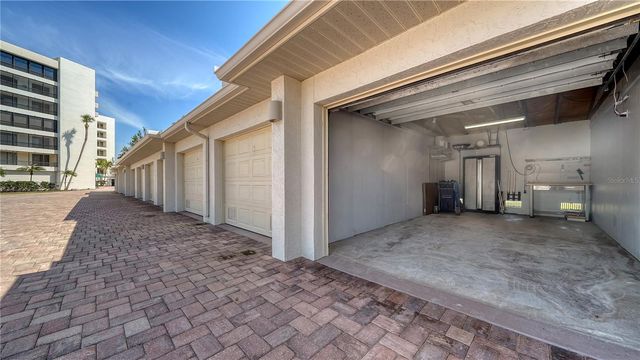 8735 MIDNIGHT PASS ROAD 105B, Sarasota, FL 34242