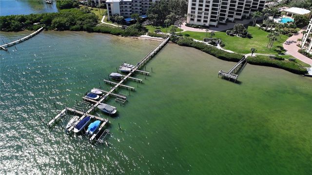 8735 MIDNIGHT PASS ROAD 105B, Sarasota, FL 34242