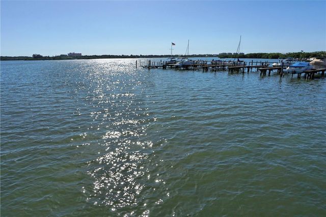 8735 MIDNIGHT PASS ROAD 105B, Sarasota, FL 34242