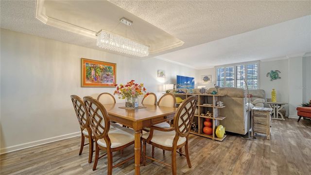 8735 MIDNIGHT PASS ROAD 105B, Sarasota, FL 34242