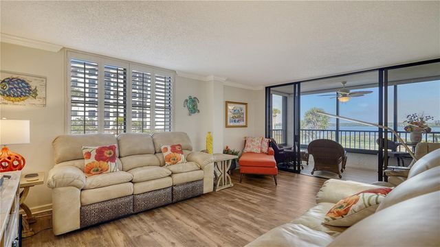 8735 MIDNIGHT PASS ROAD 105B, Sarasota, FL 34242