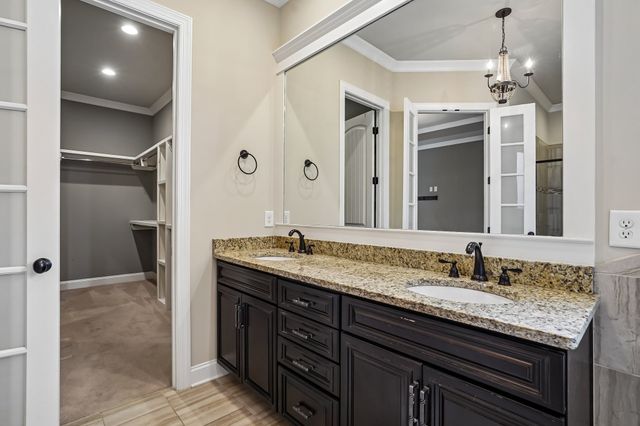 2504 Waldorf Ln, Thompsons Station, TN 37179