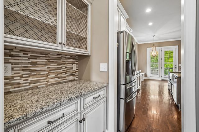 2504 Waldorf Ln, Thompsons Station, TN 37179