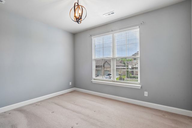 2504 Waldorf Ln, Thompsons Station, TN 37179