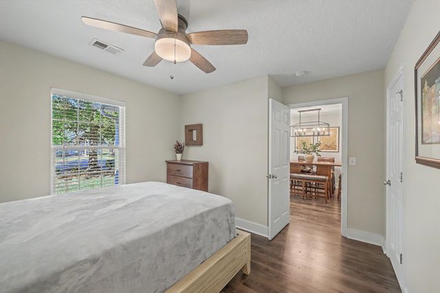 7868 Montview Road, North Charleston, SC 29418