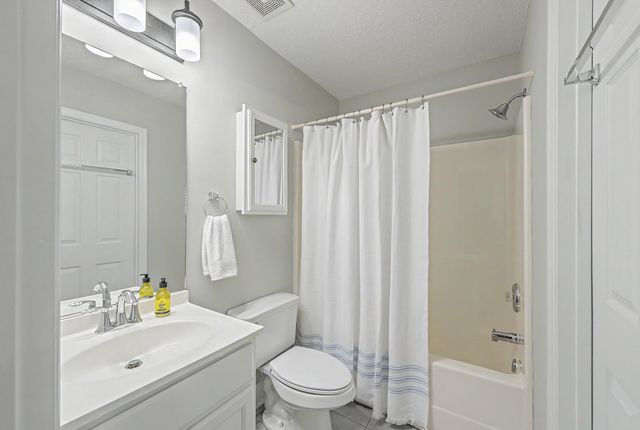 7868 Montview Road, North Charleston, SC 29418