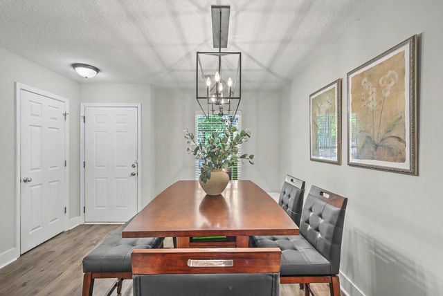 7868 Montview Road, North Charleston, SC 29418