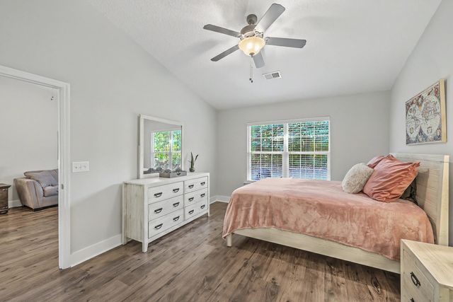 7868 Montview Road, North Charleston, SC 29418