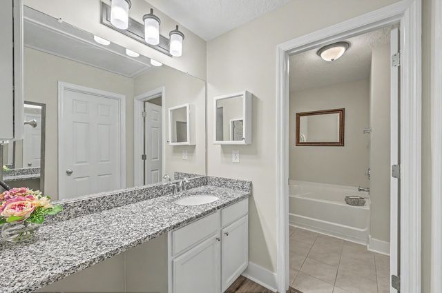 7868 Montview Road, North Charleston, SC 29418