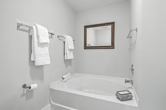 7868 Montview Road, North Charleston, SC 29418