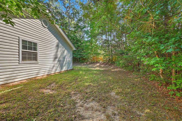 7868 Montview Road, North Charleston, SC 29418