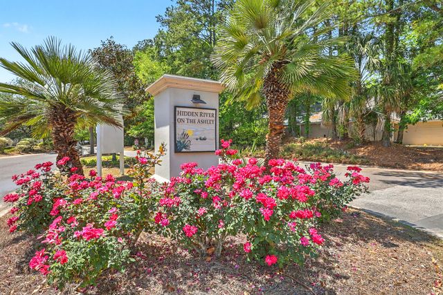 7868 Montview Road, North Charleston, SC 29418