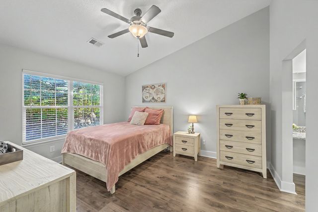 7868 Montview Road, North Charleston, SC 29418