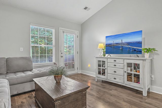 7868 Montview Road, North Charleston, SC 29418