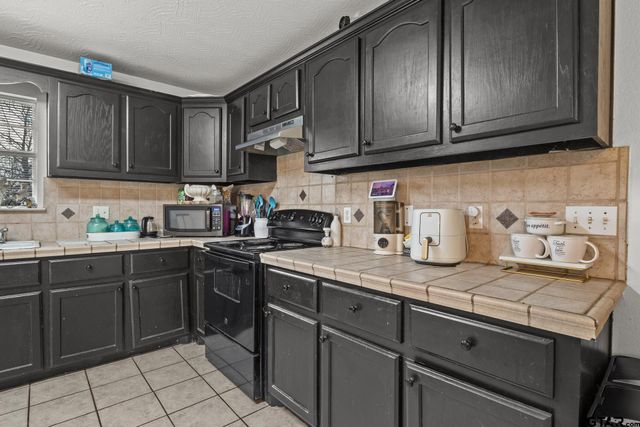 2927 Old Paris Road, Mt Pleasant, TX 75455