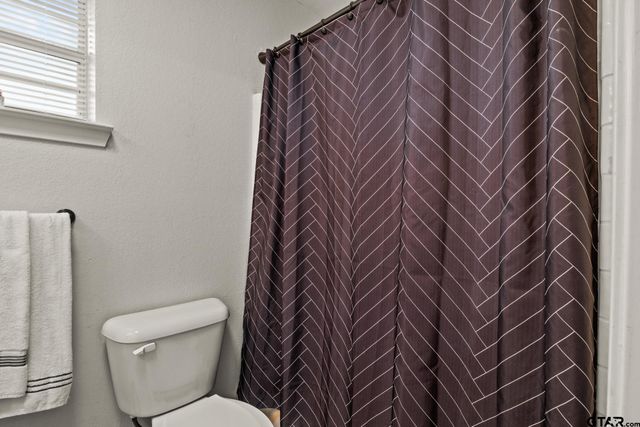 2927 Old Paris Road, Mt Pleasant, TX 75455