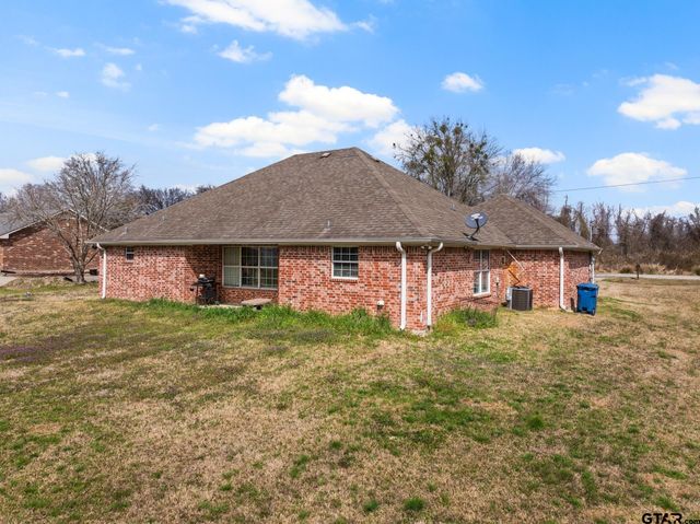 2927 Old Paris Road, Mt Pleasant, TX 75455