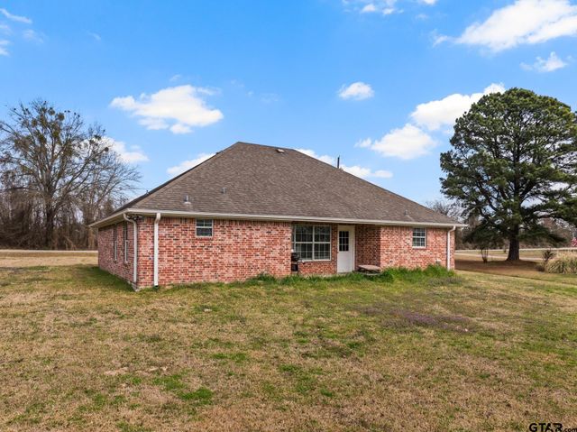 2927 Old Paris Road, Mt Pleasant, TX 75455
