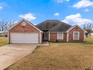2927 Old Paris Road, Mt Pleasant, TX 75455