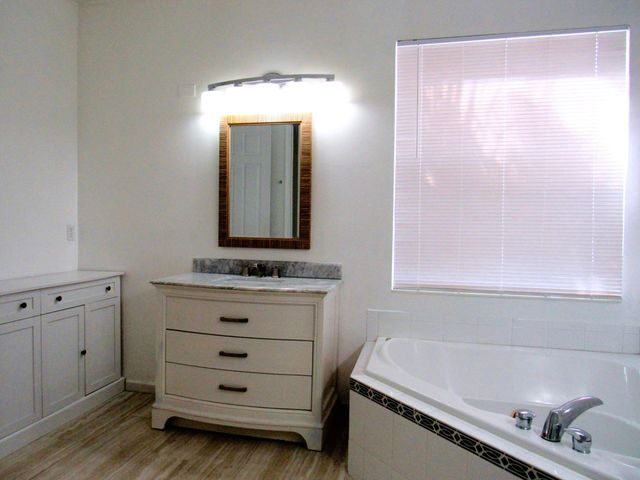 158 Bella Vista Way, Royal Palm Beach, FL 33411