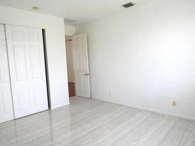 158 Bella Vista Way, Royal Palm Beach, FL 33411