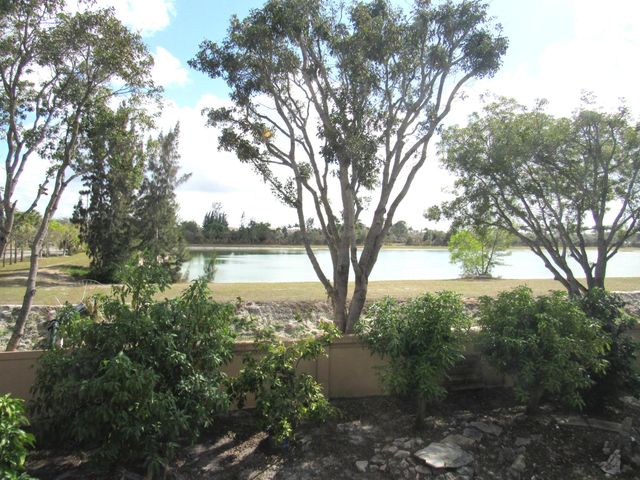 158 Bella Vista Way, Royal Palm Beach, FL 33411