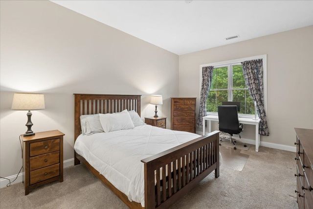 2 Henry David Dr Unit 406, Nashua, NH 03062