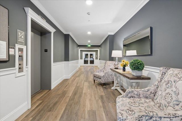 2 Henry David Dr Unit 406, Nashua, NH 03062