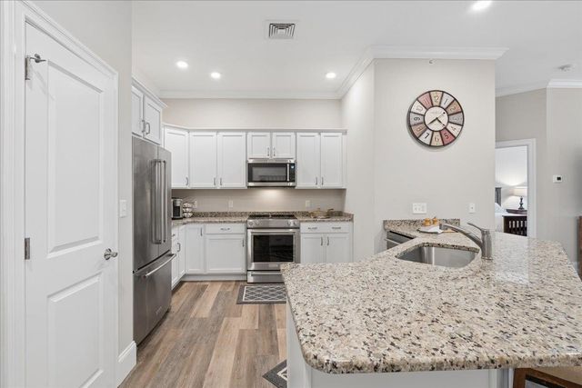 2 Henry David Dr Unit 406, Nashua, NH 03062