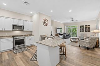 2 Henry David Dr Unit 406, Nashua, NH 03062