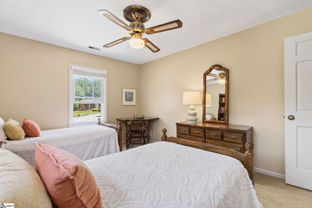 6 Royal Oak Court, Greenville, SC 29607
